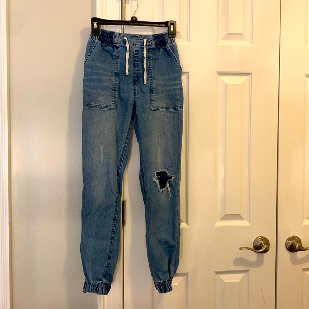Forever 21 Size XS pegged drawstring jeans mid rise joggers